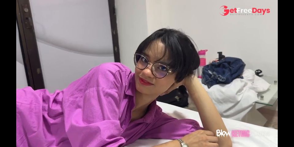 [GetFreeDays.com] Beautiful 18yo nerdy girl gives me a blowjob with glasses and ends up fucking delicious Porn Stream April 2023