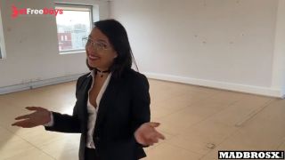 [GetFreeDays.com] A Real Estate Agent Fucked During a Visit and in the Toilet to Sell Her Prope... Adult Video April 2023-2