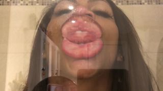 ASMR – Glass Kissing – Ass Worship – Wet Mouth Sounds – EbonyLovers Webcam!-5