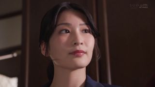 Seducing the boyfriend of a couple who came to view a property for cohabitation, an immoral, beautiful-legged real estate lady, Suzu Honjo ⋆.-0