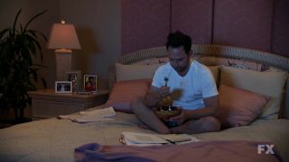 Nadine Velazquez – The League s04e08 (2012) HD 720p!!!-1
