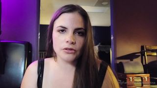 Kelle Martina Kellemartina - curious about hearing what your first gay experience might look like personal video mess 13-12-2021-3