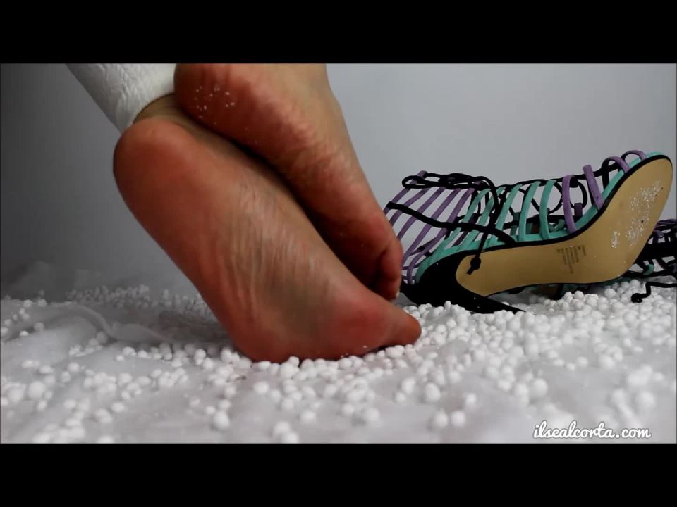 ilse alcorta snow toes, femdom slave husband on femdom porn 