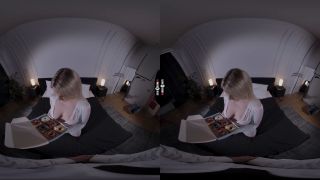 DARK ROOM VR  Donuts For Tits-0