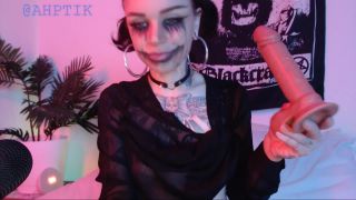 Spooky slut blow job with dildo-6