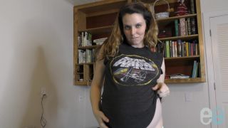 Pregnant Emma Evins Ur Pregnant Gamer Girl Virtual Sex.-1