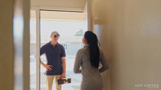 free adult video 47 Mark Stones Le Pone El Cable A Jolla Mientras Su Marido Está Fuera Del País 2160p – Jolla PR | brunette | squirt big ass teen creampie-5