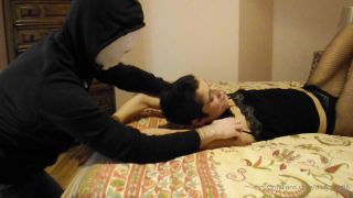 online xxx video 44 gay smoking fetish Tickling Videos, tickling upper body on muscle-1