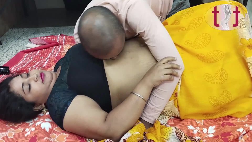 Hot and sexybi bhabi  awesome atraction - 098800
