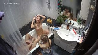 Flamy Nika 24 02 21 ariela bath will joins cam1 720p-3
