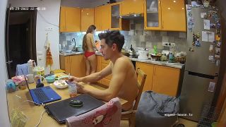 Flamy Nika 22 09 29 ariela topless cooking 720p-6