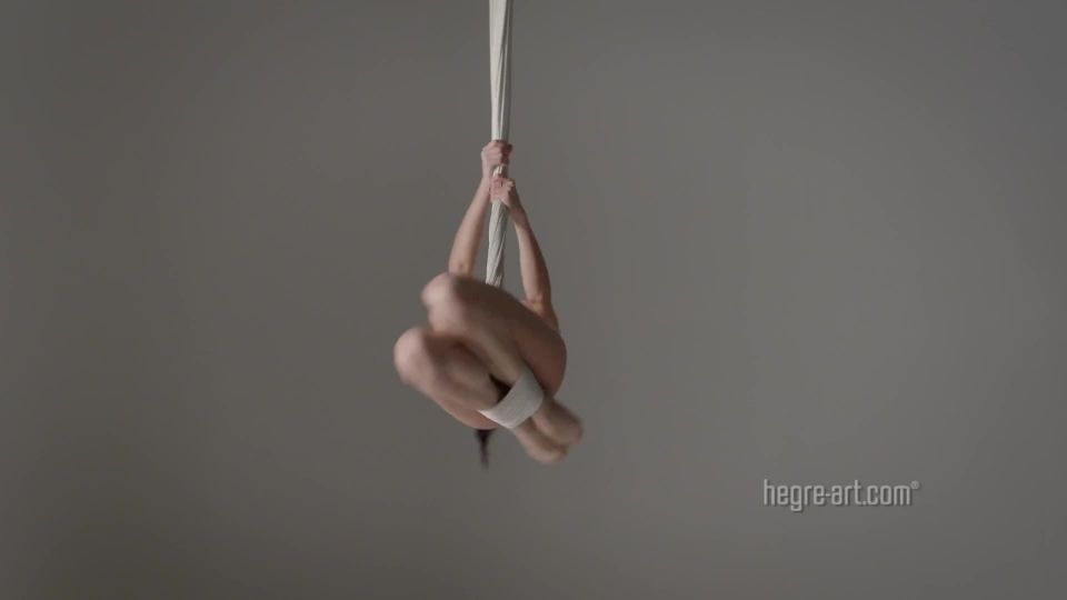 {hegre-art.com Nude Anti Gravity Yoga (mp4, 1080p, 144.55