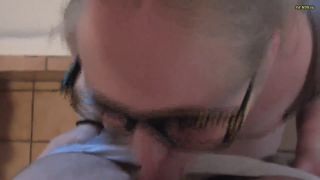 Chubbys - Angestellter toilette blowjob 720P - Germany-4