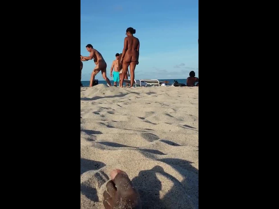 Nude_beach_HD_Mp4_