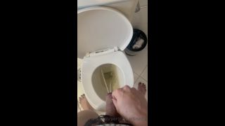 Pérola Martínez - perolamartinezts () Perolamartinezts - waking so hard and wet i needed to touch myself and shake off all milk and rain enj 11-11-2021-9