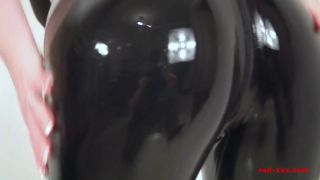 Sexy milf in skin tight latex pants british solo porn Dow...-2