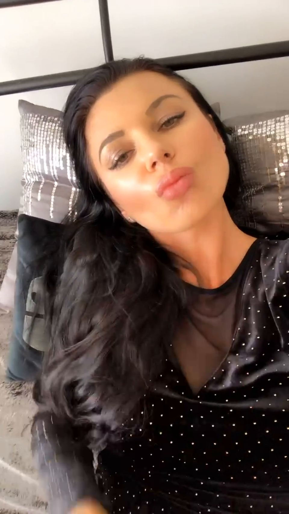 Aniakinski  47991295 video 2022-11-06 15-16