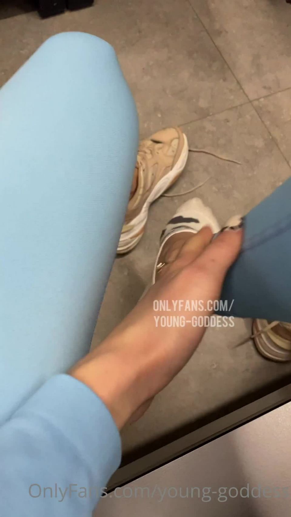 [footjob-porn.com] Onlyfans - Young Goddess_120_young-goddess-29-10-2021-2260288916-I was at the gym today I haven't forgotten How do you like my new outfit  Leak