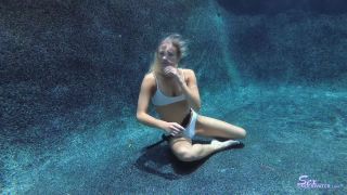SexUnderwater e1054 Addie Andrews UW Model Training (mp4)-0