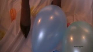 [SiteRip] BonnynClyde balloons1-4