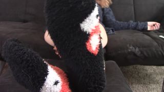 Fuzzy Socks Ignore and Tease Femdom-9