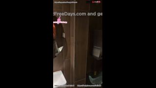 [GetFreeDays.com] Exhib lesbien  deux lesbiennes amateur alt sexhibent aux toilettes du mac do x REAGANFRENCHOFF Sex Leak June 2023-9