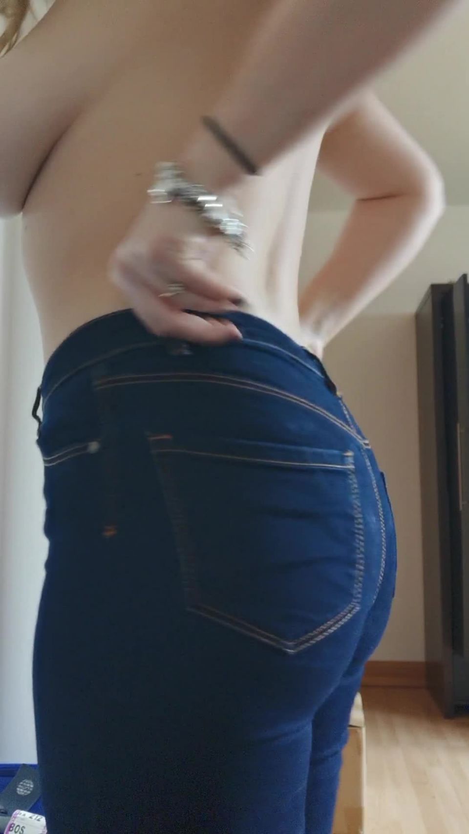 LottiiRose Lottiirose - oopsie caught out 27-04-2019