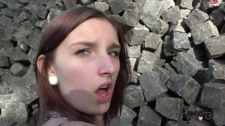  Eva-Berg – Abgefickt und reingespritzt im Stadtpark – Fucked and re-injected in the city park, teens on teen-2