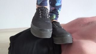online xxx clip 34 downblouse fetish Smelly feet – Mistress Loren trampling, female-domination on feet porn-5