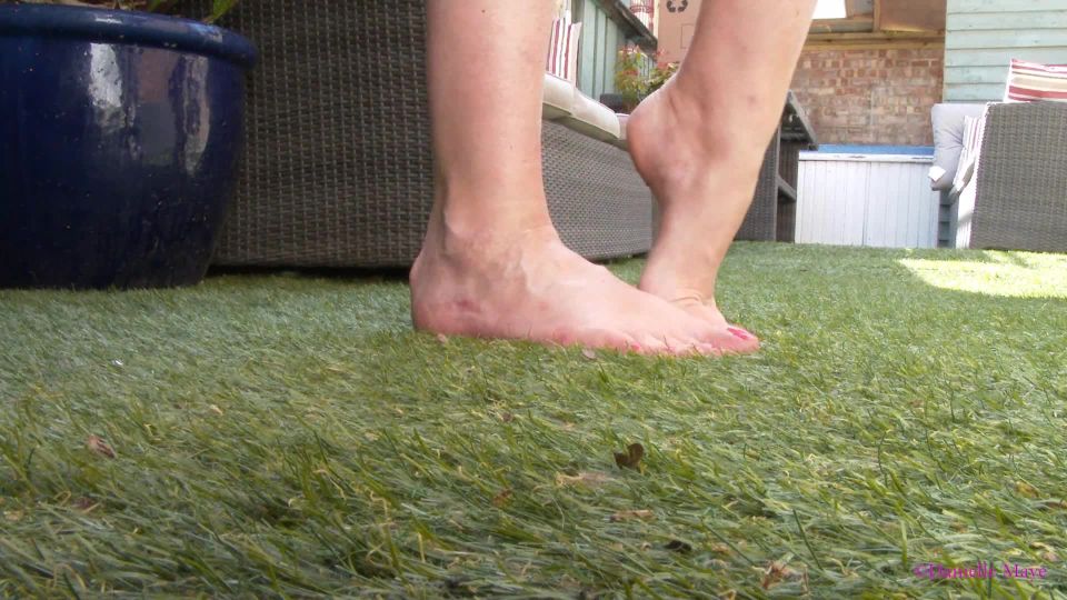 xxx clip 8 amateur foot fetish Dirty Bare Feet, barefoot on fetish porn