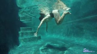 SexUnderWater presents amber faye on teen -0