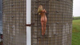 free video 13 Beautiful Girls and Model Naked in the Public - hidden camera - webcam -5