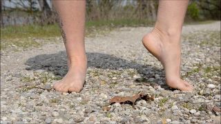 Barefoot Nudity Lady O 2017-03-24 Sexy gravel show-3