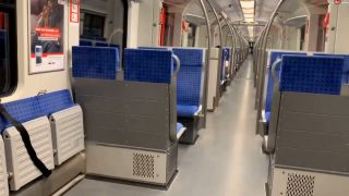 [K2S.CLUB] SteffiBlond - ERWISCHT und GEHГ–RT - Public Bahn Befriedigung mit SquirtfontГ¤ne - FullHD 1080P-9