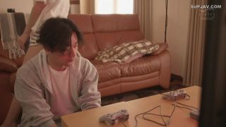Reducing Mosaic CAWD-356 妻が不在の3日間、甘え上手な義妹（まだ学生）の猛烈誘惑に理性を忘れ中出ししてしまった… 日向なつ - CAWD-7
