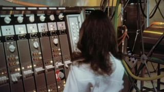 Invasion of the Bee Girls (1973)!!!-0
