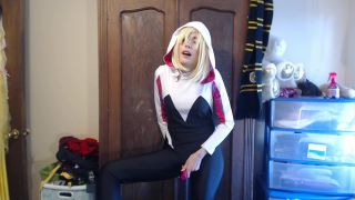 Annabelle Bestia - Gwen Stacy tries on her costume-0