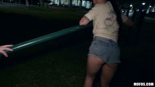 Video Alex Blake, Mi Ha Doan: Playground Sharing 1080p FullHD-0