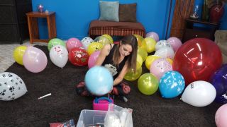 Custom Fetish - Madison Inflates Printed Balloons Live - Fetish-9