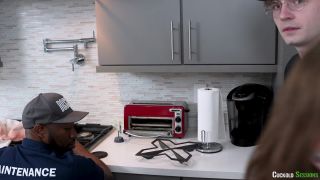 [GetFreeDays.com] Lizzie Love - Riding The Handy Man desi hardcore porn-1