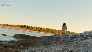 Gentlyperv Cums On Misssexyroom At A Beach. A Beautiful Real Troia Italiana At Work 1080p-0