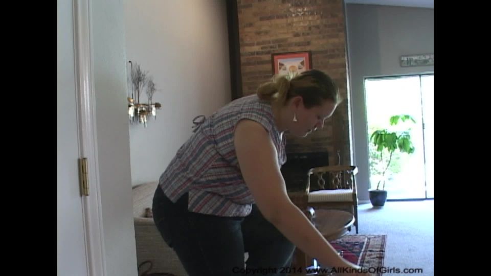 AllKindsOfGirls - Big Booty BBW Housewife Gets Her