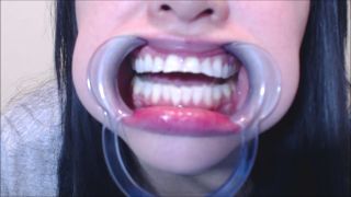 PrincessDi - Teeth and mouth Exploration-1