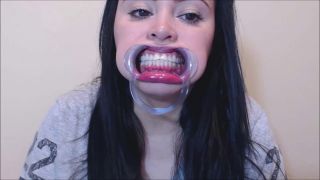 PrincessDi - Teeth and mouth Exploration-5