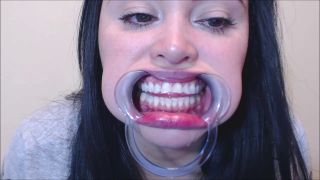 PrincessDi - Teeth and mouth Exploration-7