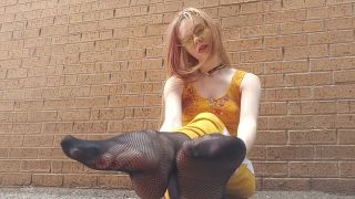 OGFeet - Sativa Skies - ally way fishnets 5 mins, femdom slave on femdom porn -9