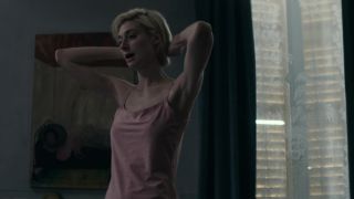 Elizabeth Debicki in The Burnt Orange Heresy 2019 WEB-DL-4