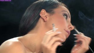Nina Leigh Smoking Makeup.-6
