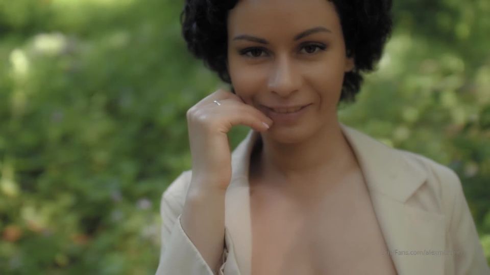 Ournewfaces vip () Ournewfacesvip - depraved beauty is naked in the park the third part of hot video 03-09-2019