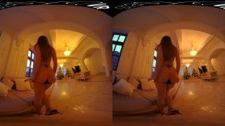 Video The Red Suit Diaries : LunyQ 2048p UltraHD/4K-2